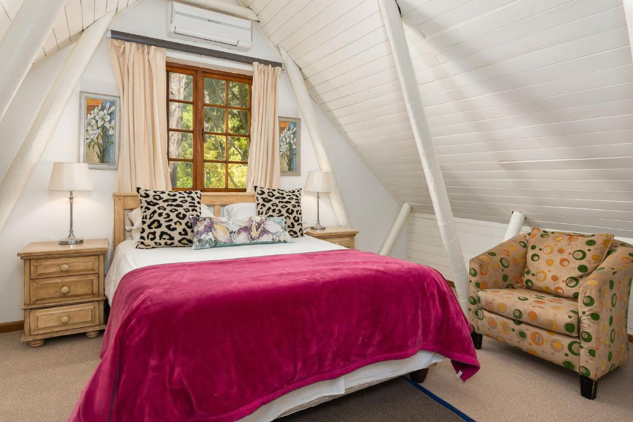 Houtkapperspoort Self Catering Cottages * Cape Town
