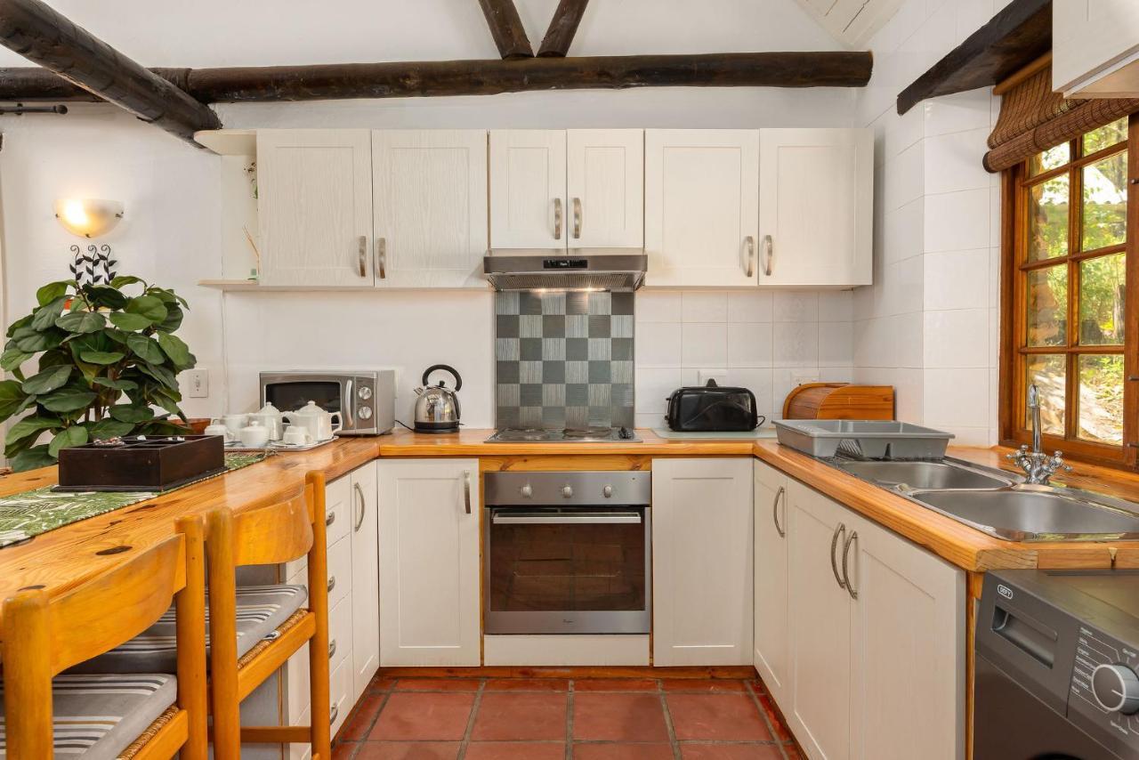 Houtkapperspoort Self Catering Cottages * Cape Town